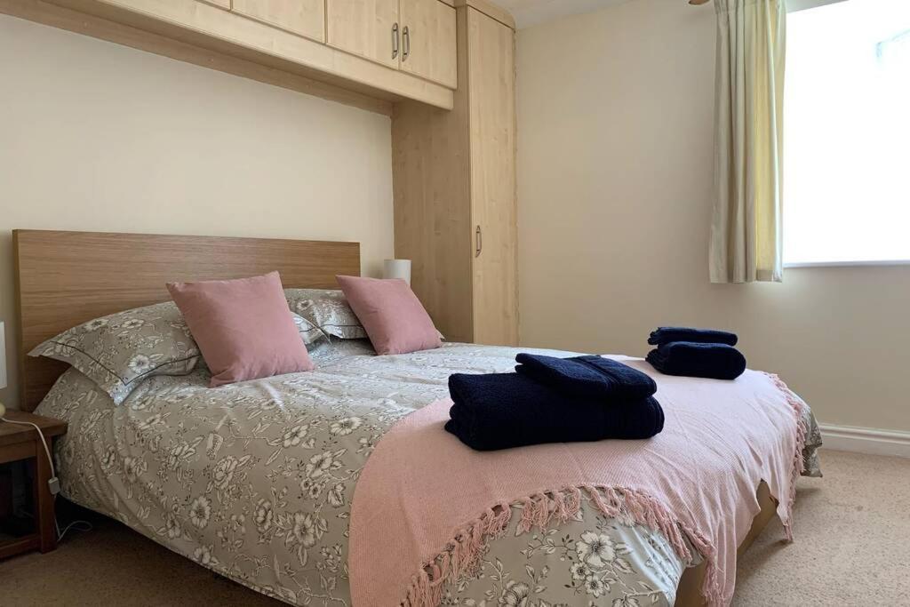 A Charming, Spacious 2 Bedroom Apartment In Lytham Lytham St Annes Eksteriør billede